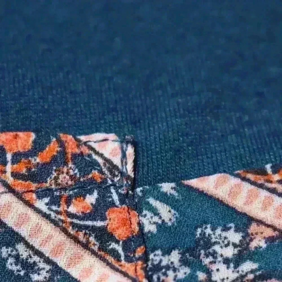 REWIND Patchwork Quilt Handkerchief Short Sleeve Lightweight Top Women XS - Picture 5 of 8